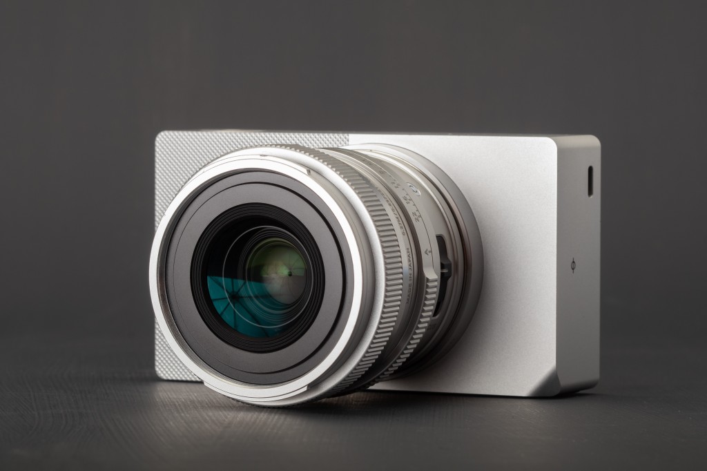 Inspiringly simple: Sigma BF