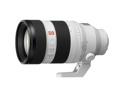 L'ultimo telezoom di Sony è veloce e sorprendentemente leggero